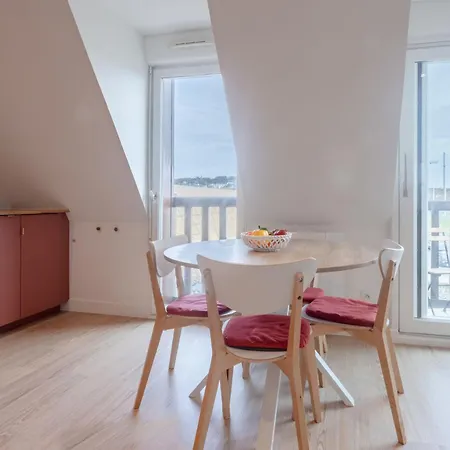 Le Carrousel Des Sports By Interhome