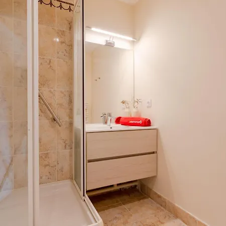 Apartment Le Carrousel Des Sports By Interhome