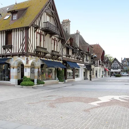 Le Carrousel Des Sports By Interhome Deauville