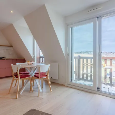 Apartment Le Carrousel Des Sports By Interhome *